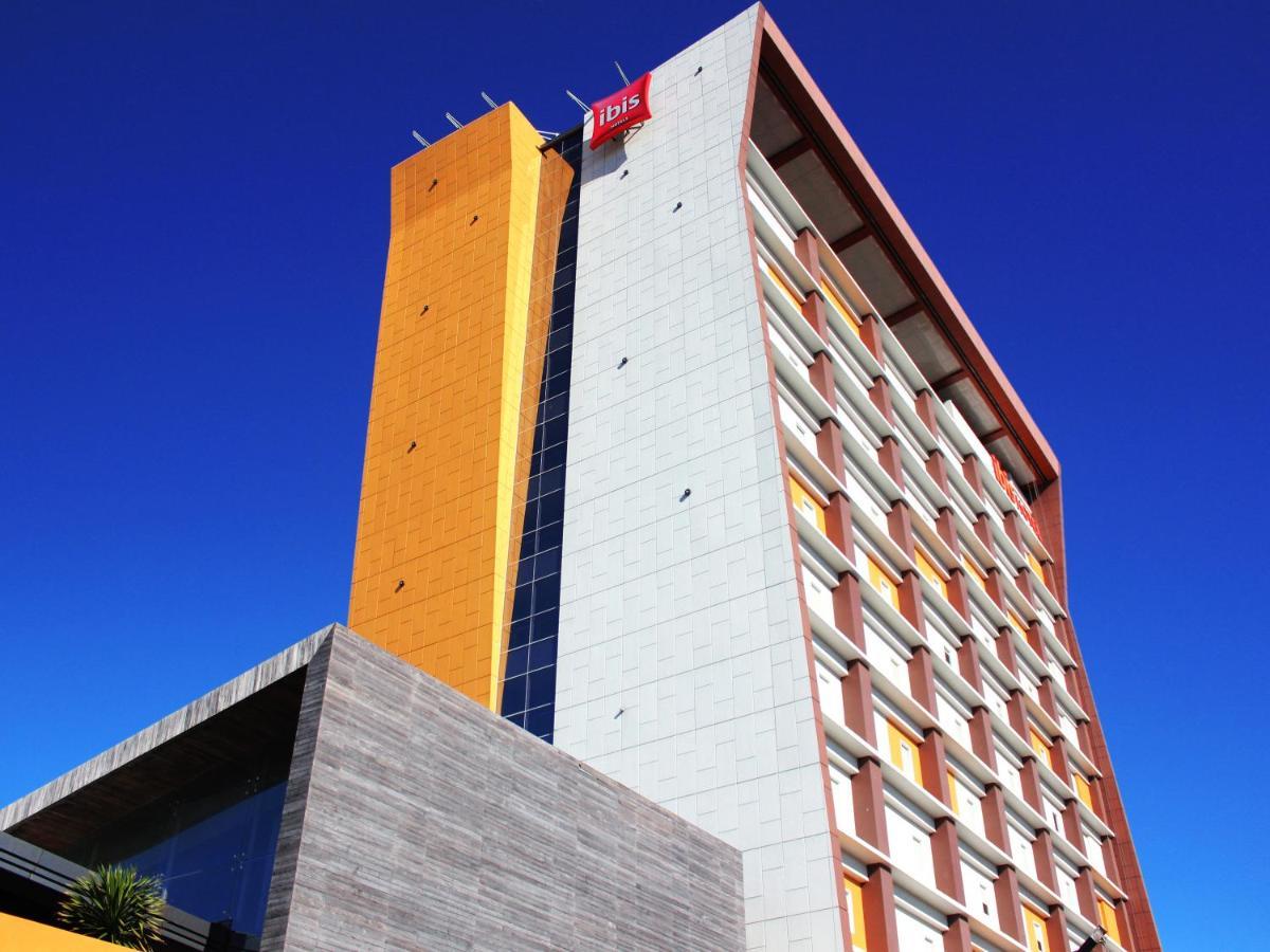 Готель Ibis Padang Екстер'єр фото