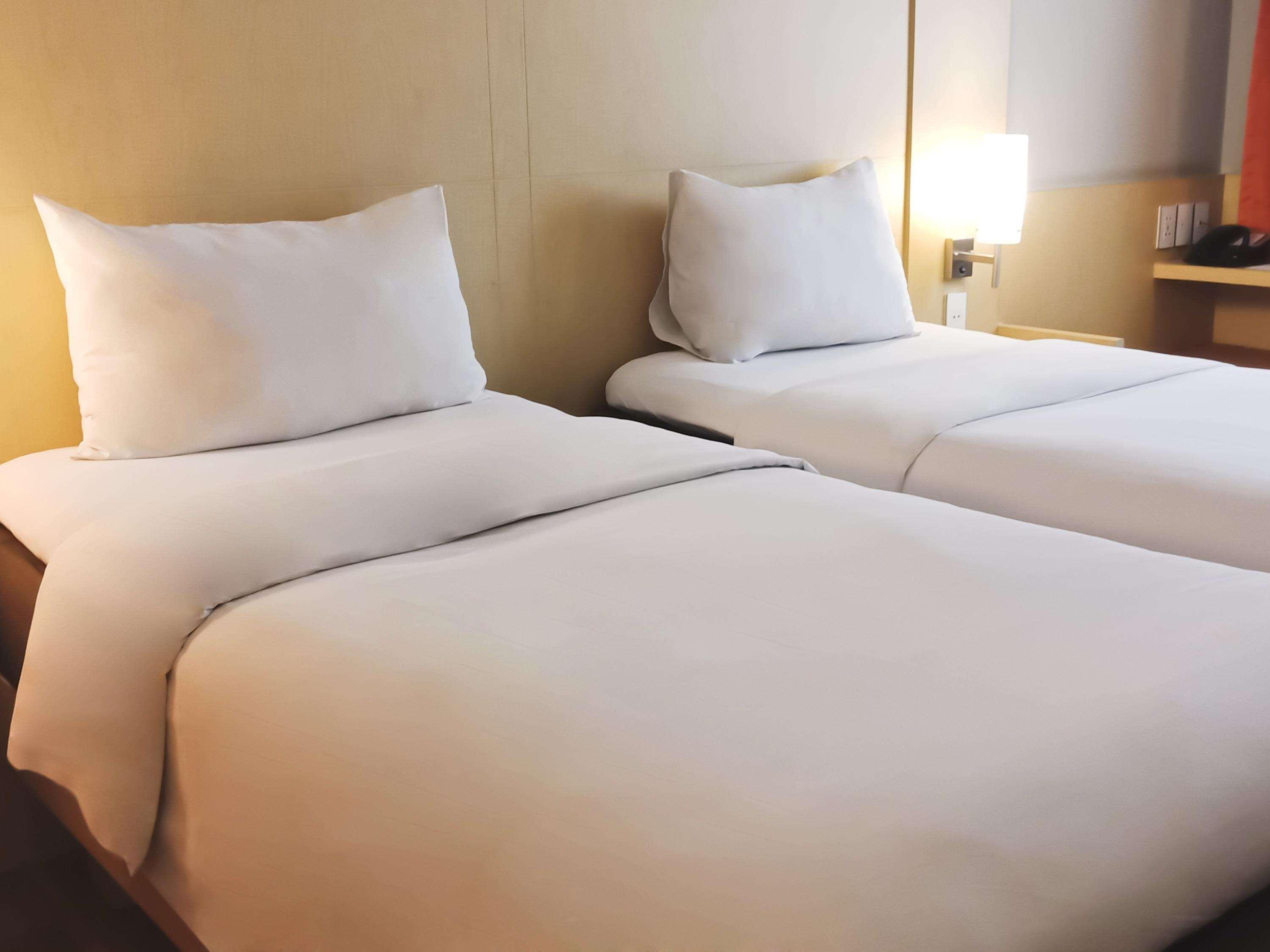 Готель Ibis Padang Екстер'єр фото