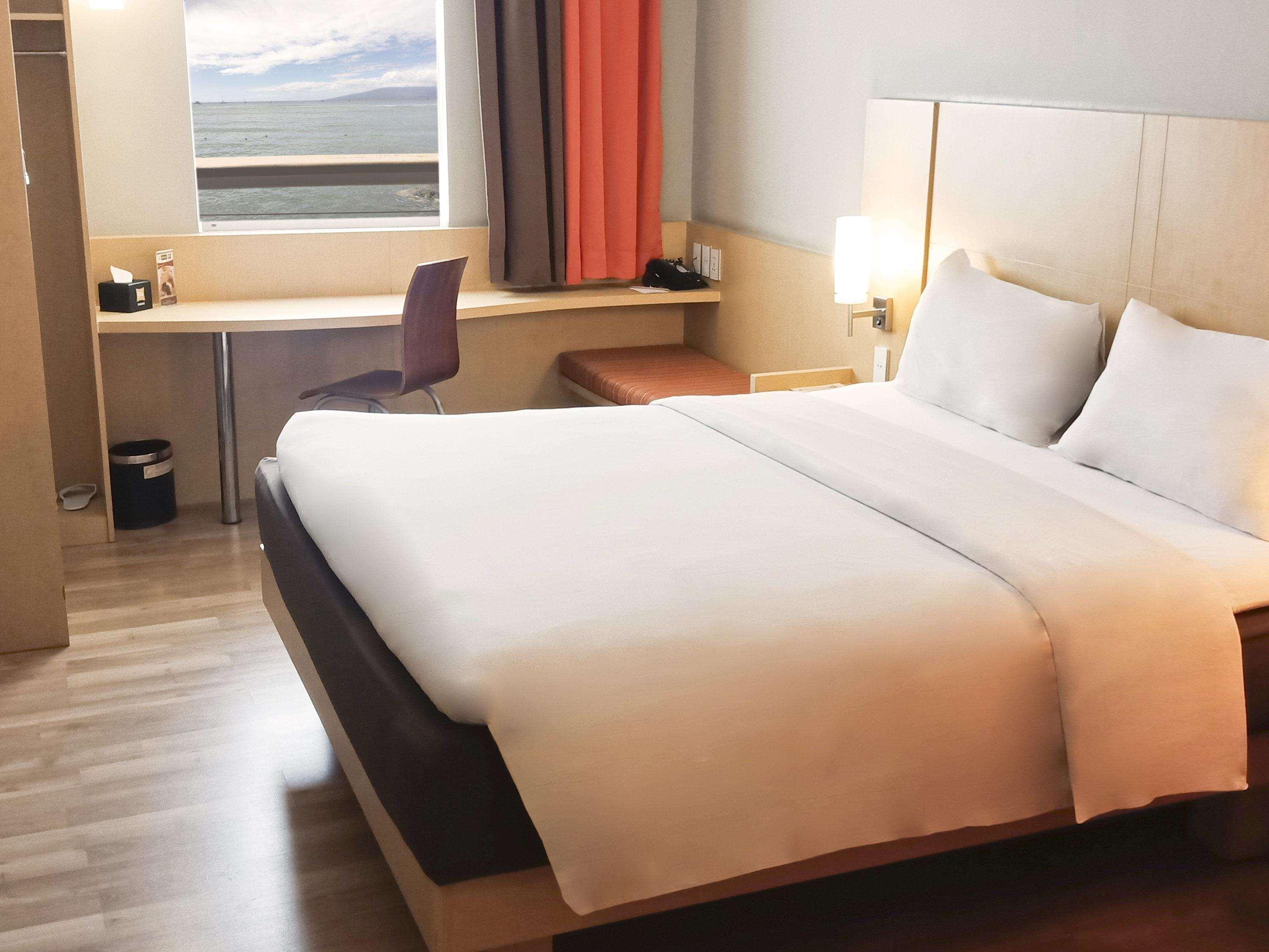 Готель Ibis Padang Екстер'єр фото