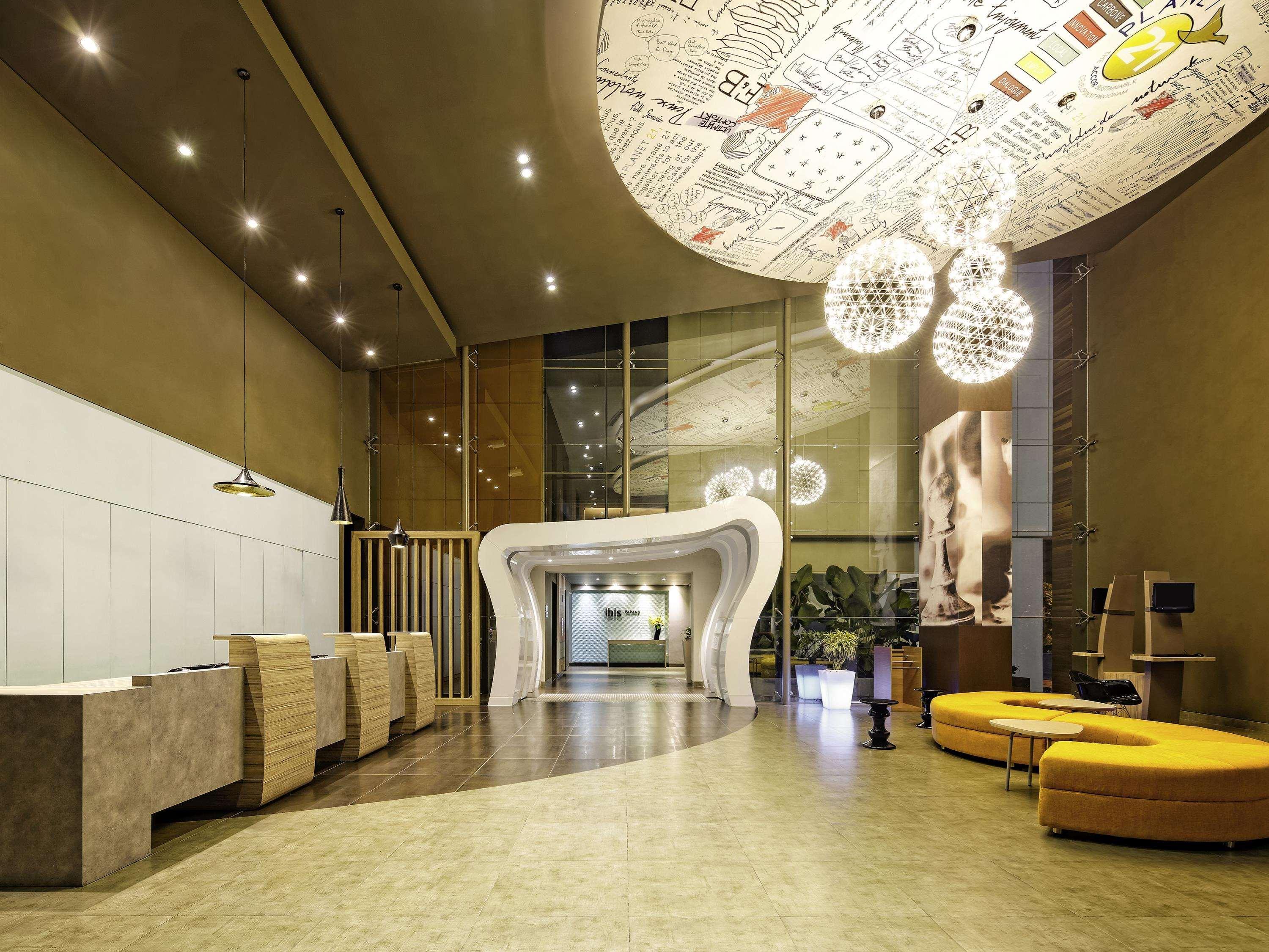 Готель Ibis Padang Екстер'єр фото