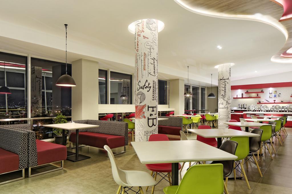 Готель Ibis Padang Екстер'єр фото